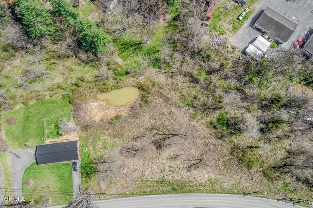 145 Claude Simmons Road, Johnson City, TN 37604