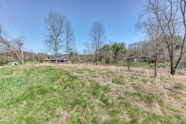 145 Claude Simmons Road, Johnson City, TN 37604
