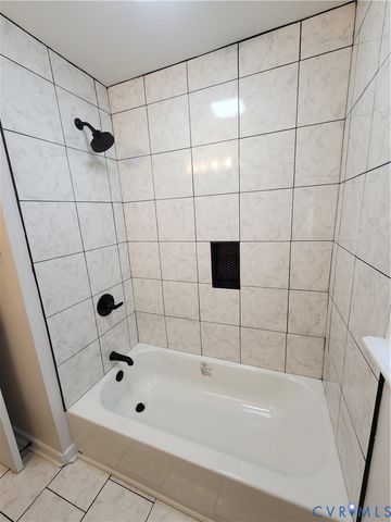 21622 Beverley St, South Chesterfield, VA 23803