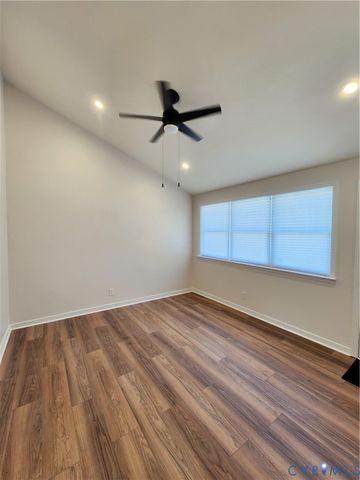 21622 Beverley St, South Chesterfield, VA 23803