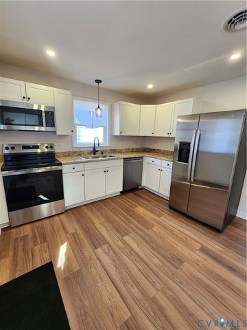 21622 Beverley St, South Chesterfield, VA 23803