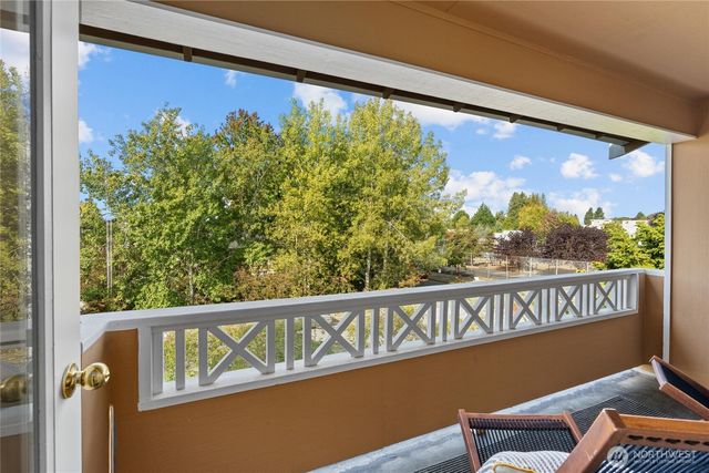 4321 SW Lander Street, Seattle, WA 98116