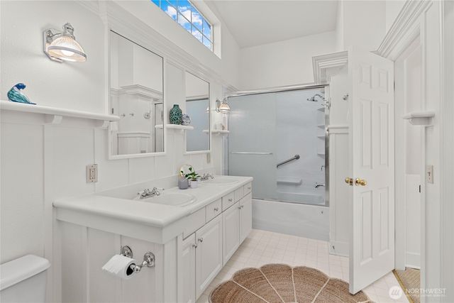 4321 SW Lander Street, Seattle, WA 98116