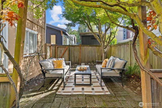 4321 SW Lander Street, Seattle, WA 98116