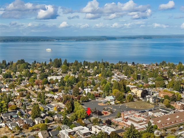 4321 SW Lander Street, Seattle, WA 98116