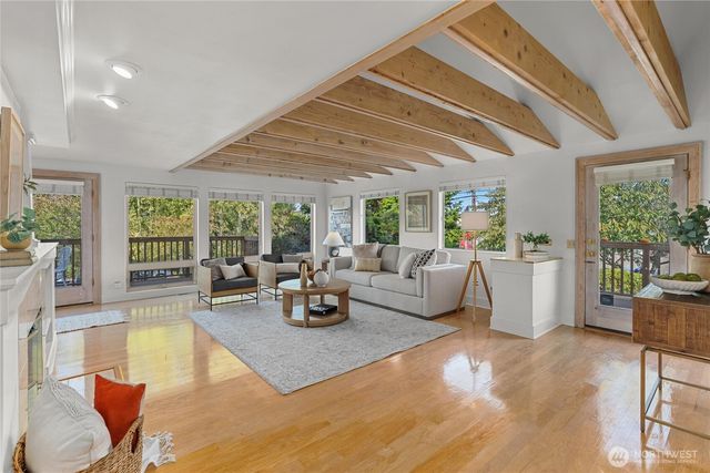 4321 SW Lander Street, Seattle, WA 98116