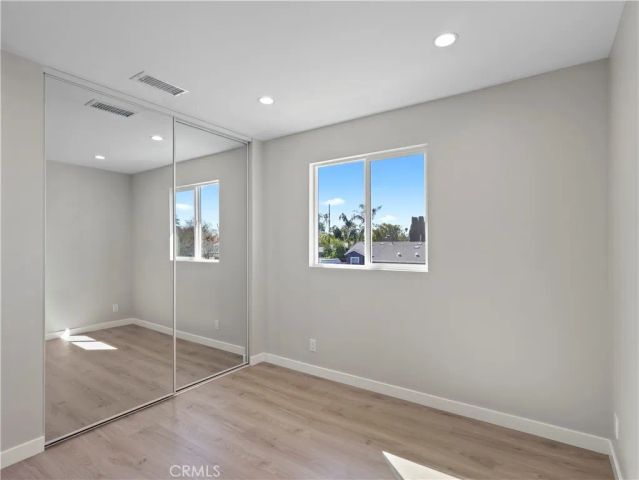 7318 Leescott Avenue, Lake Balboa, CA 91406