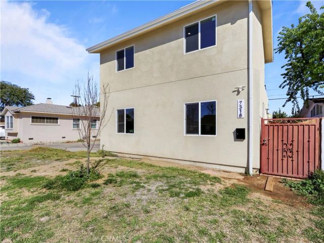 7318 Leescott Avenue, Lake Balboa, CA 91406