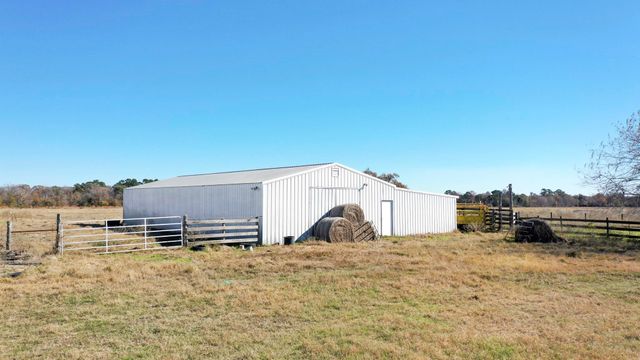 596 County Road 3057, Crockett, TX 75835