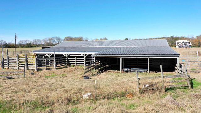 596 County Road 3057, Crockett, TX 75835