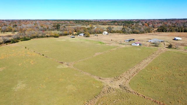 596 County Road 3057, Crockett, TX 75835