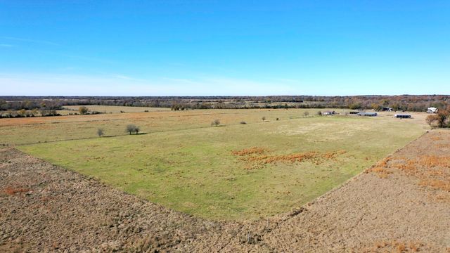 596 County Road 3057, Crockett, TX 75835
