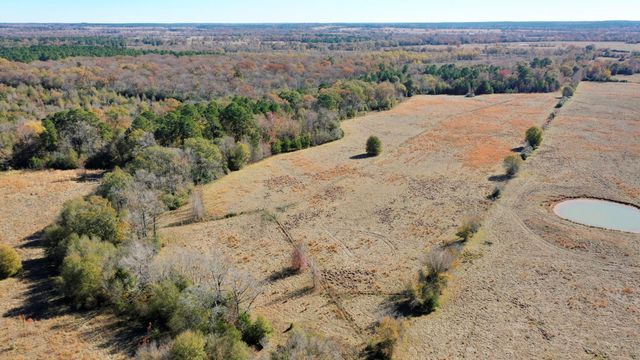 596 County Road 3057, Crockett, TX 75835