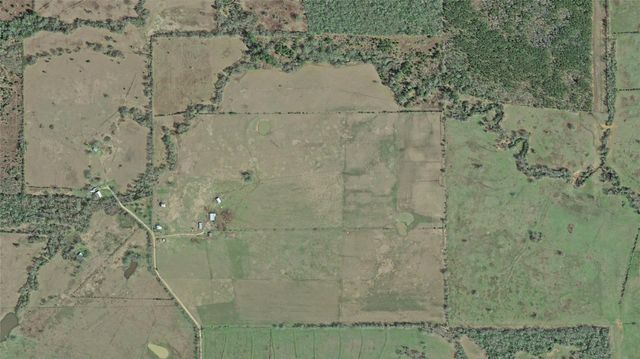 596 County Road 3057, Crockett, TX 75835