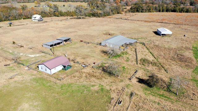 596 County Road 3057, Crockett, TX 75835