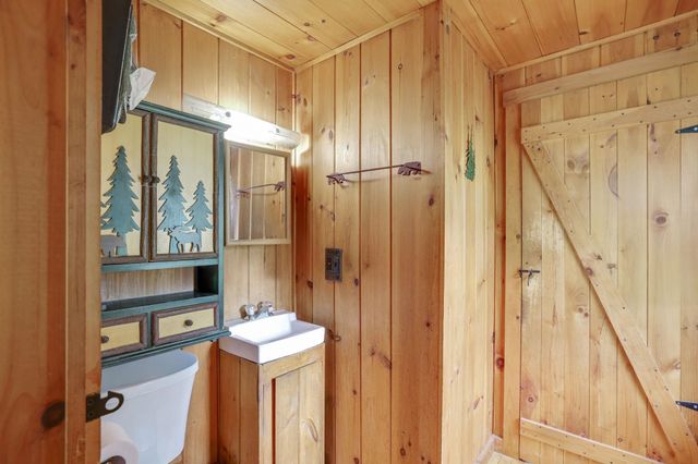 51 Ingersoll Lane, Barton, VT 05822