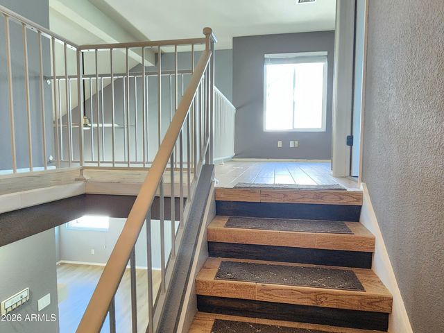 405 S SEAWYNDS Boulevard, Gilbert, AZ 85233