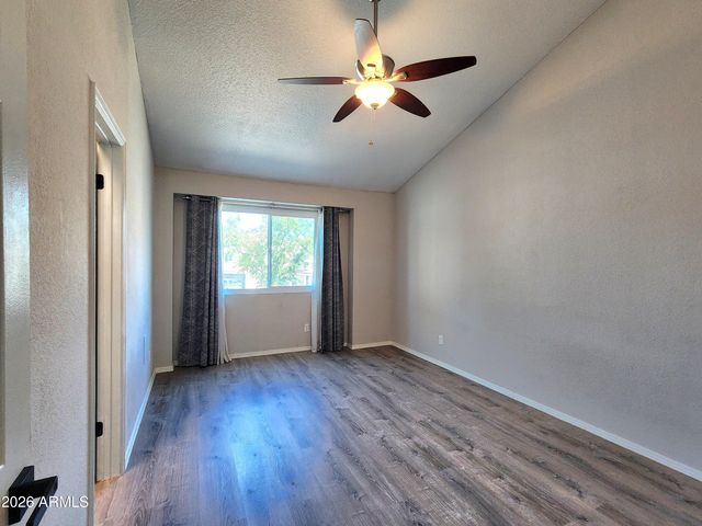 405 S SEAWYNDS Boulevard, Gilbert, AZ 85233