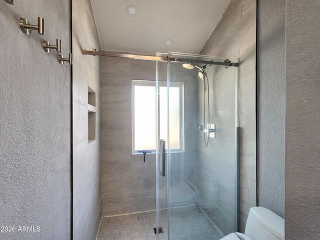405 S SEAWYNDS Boulevard, Gilbert, AZ 85233
