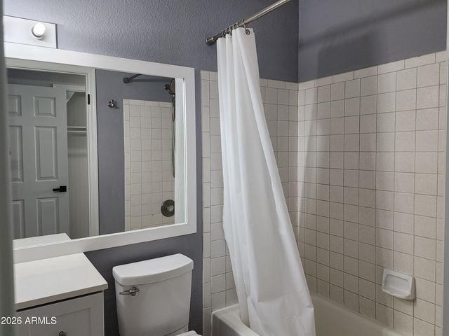 405 S SEAWYNDS Boulevard, Gilbert, AZ 85233