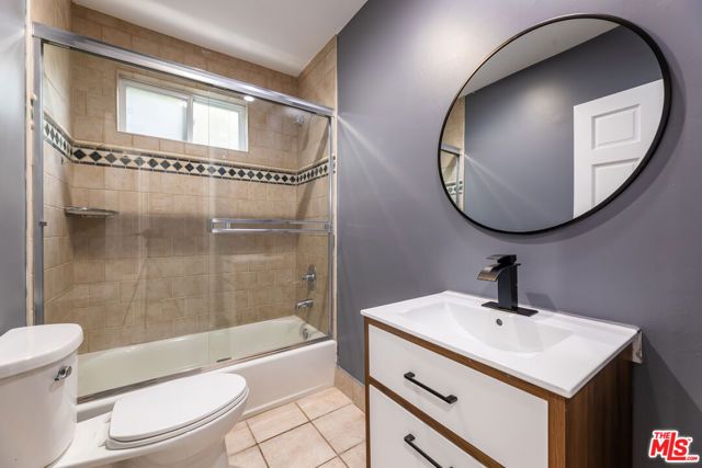 1112 S Highland Avenue, Los Angeles, CA 90019