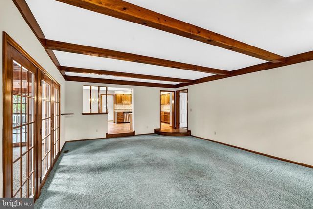 581 MCKENDIMEN RD, Medford, NJ 08055