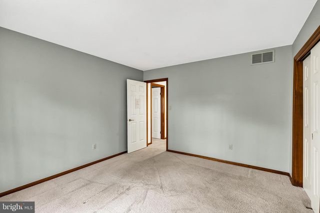 581 MCKENDIMEN RD, Medford, NJ 08055