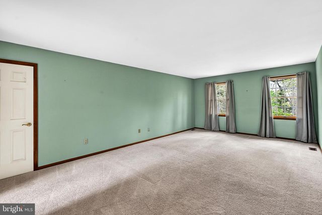 581 MCKENDIMEN RD, Medford, NJ 08055