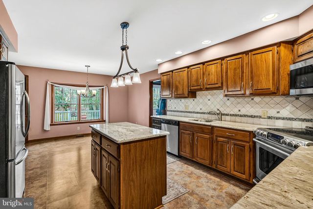 581 MCKENDIMEN RD, Medford, NJ 08055