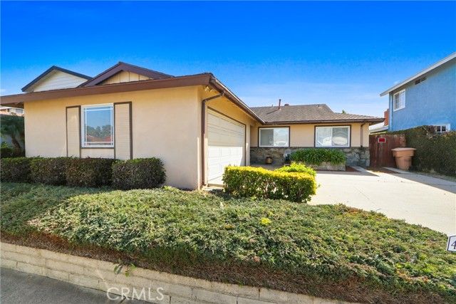 4880 Hazelnut Ave, Seal Beach, CA 90740