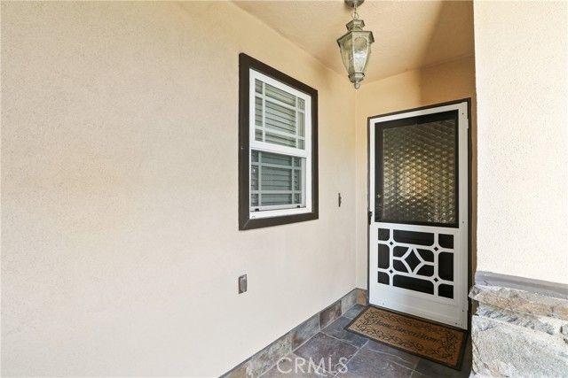 4880 Hazelnut Ave, Seal Beach, CA 90740