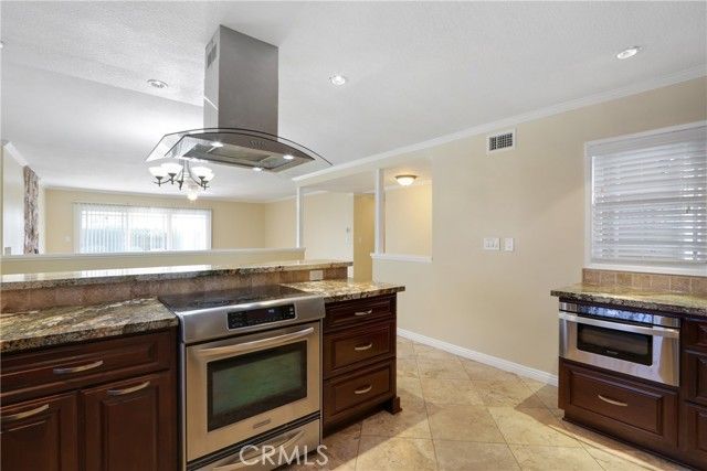 4880 Hazelnut Ave, Seal Beach, CA 90740