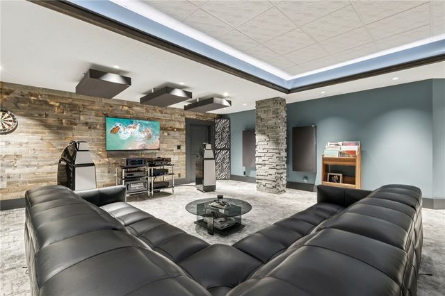 2330 S Ridge Drive, Hidden Valley, PA 15502