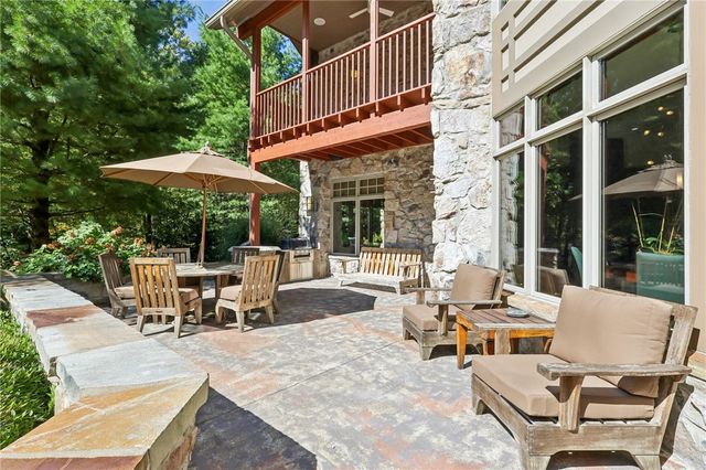 2330 S Ridge Drive, Hidden Valley, PA 15502