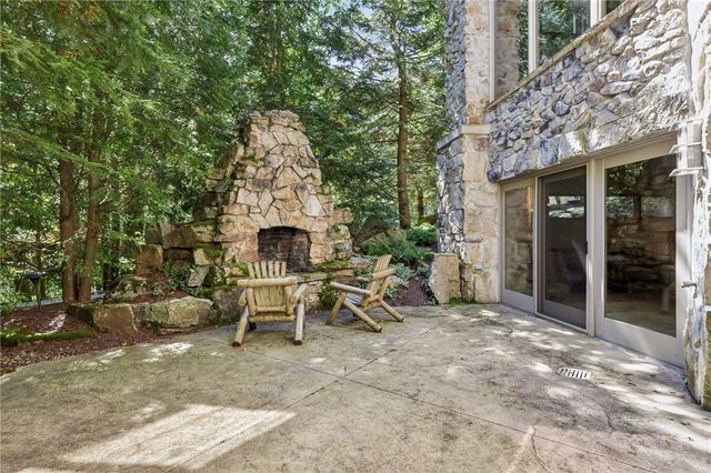 2330 S Ridge Drive, Hidden Valley, PA 15502