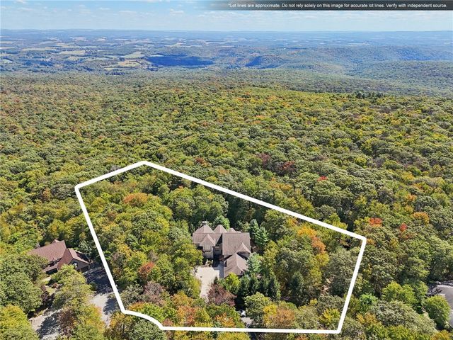 2330 S Ridge Drive, Hidden Valley, PA 15502