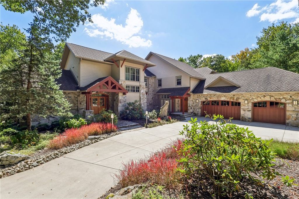 2330 S Ridge Drive, Hidden Valley, PA 15502