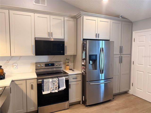 232 CRESTWOOD PASS, Davenport, FL 33897