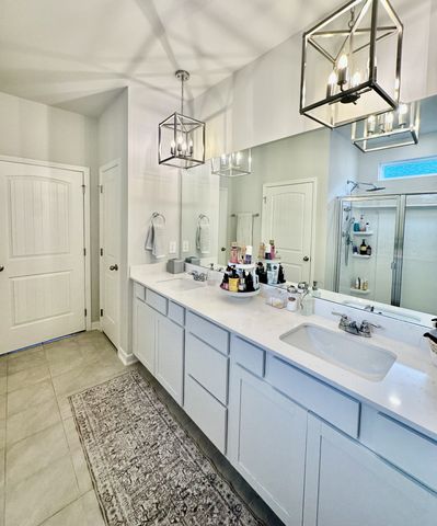 6887 Japonica Ln, White House, TN 37188