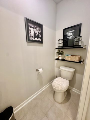 6887 Japonica Ln, White House, TN 37188