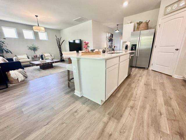 6887 Japonica Ln, White House, TN 37188