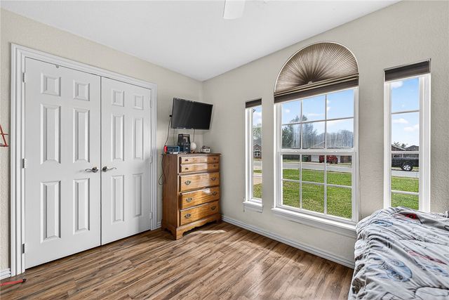 551 Steepro Drive, Centerton, AR 72719