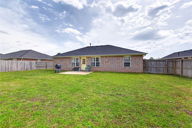 551 Steepro Drive, Centerton, AR 72719