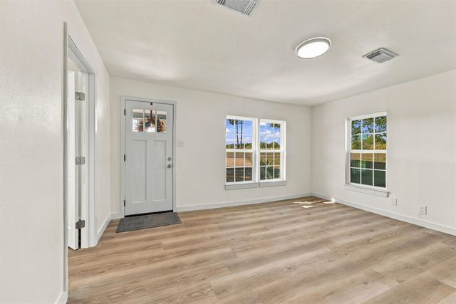 2605 Howard Road, Waxahachie, TX 75165