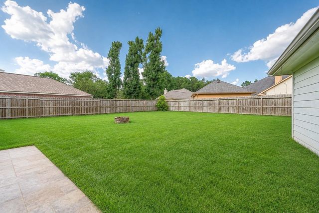 757 Forest Lane Drive, Conroe, TX 77302