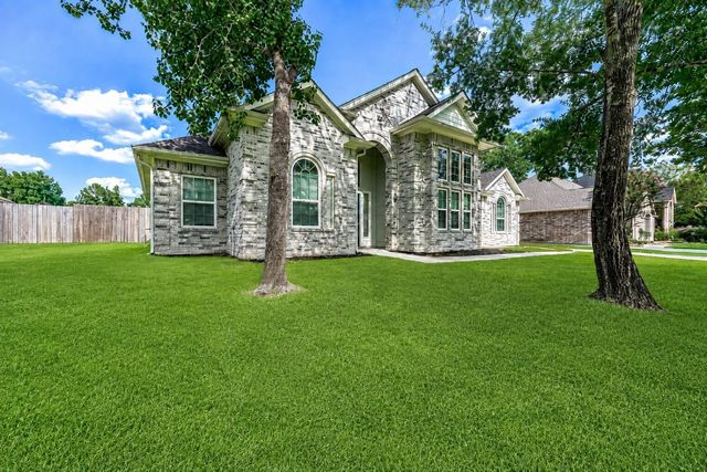 757 Forest Lane Drive, Conroe, TX 77302