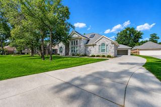 757 Forest Lane Drive, Conroe, TX 77302