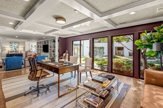 5849 Merrymount Road, Westover Hills, TX 76107