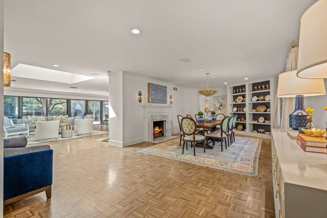 5849 Merrymount Road, Westover Hills, TX 76107