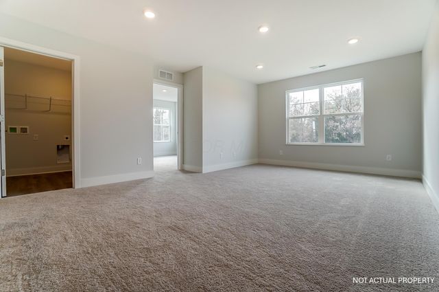 2741 Carrowmore Court, Delaware, OH 43015